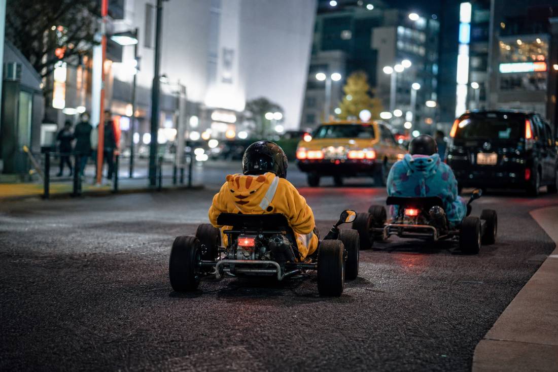 A practice lap in a quiet Tokyo back alley